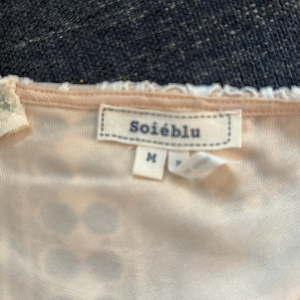 Brand: Soieblu
Size M
Lace dress with nude underlay. - Picture 4 of 6